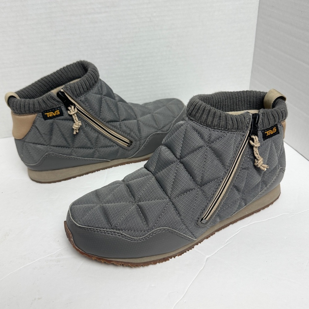 Teva ReEMBER Mid Slip-On Quilted Outdoor Bootie in Gray Mens Size 7 - Picture 2 of 11